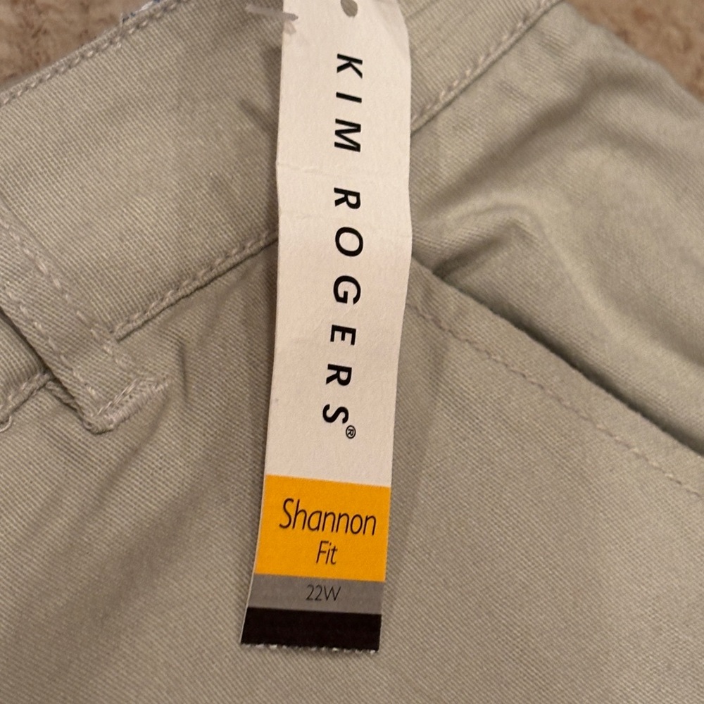 Kim Rogers Women's Solid Chino Capri Pants Shannon Fit Size 22W Beige - Picture 6 of 6